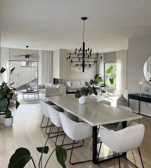 Mesa Marmol Travertino
